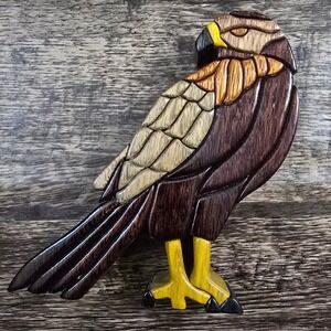 WOODFLAIR Falcon Bird Figurine Unisex OS Brown Good Intarsia Wood Peru Art